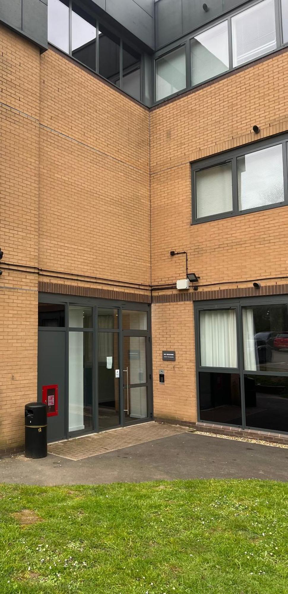 Stylish 2 Bedrooms, 2 Bathrooms With Workspace In Milton Keynes Esterno foto